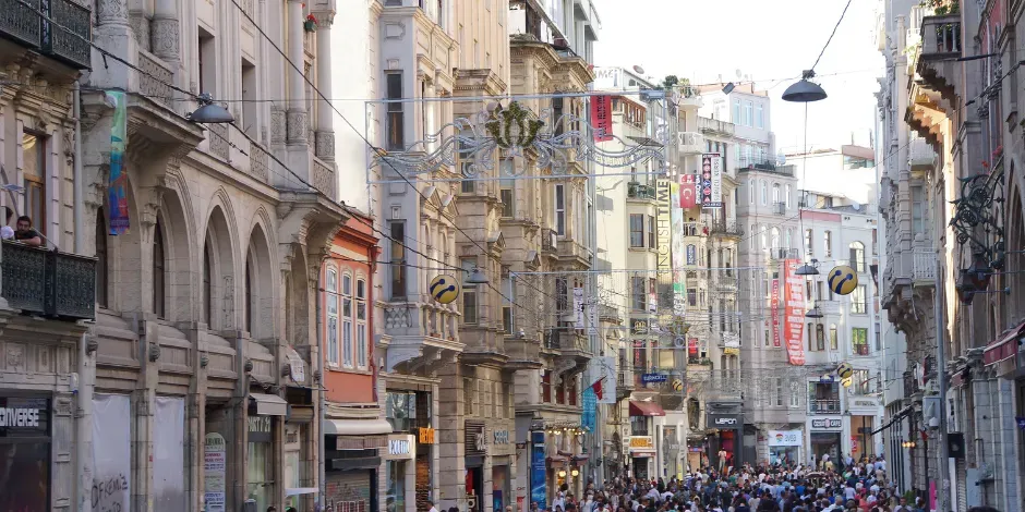 Sabiha Gökçen'den Taksim'e Nasıl Gidilir? (Metro ve Otobüs)