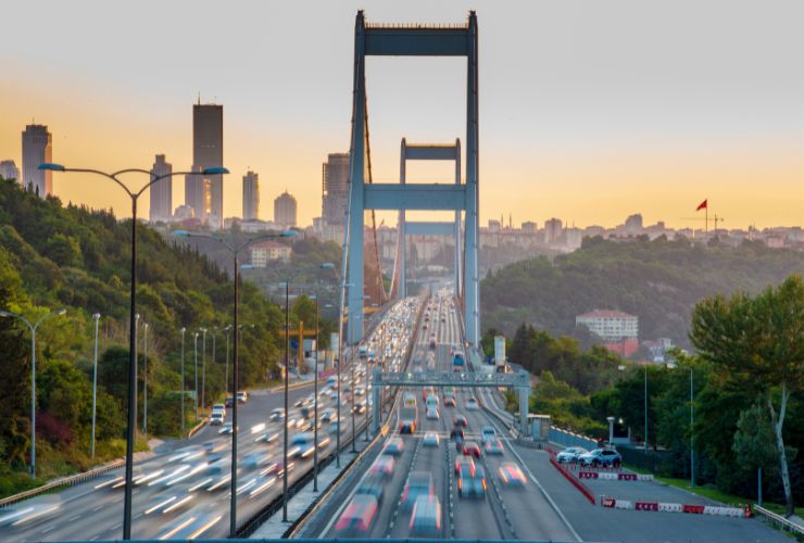 İstanbul Seyahatinde Nasıl Bir Araç Kiralamalıyım?