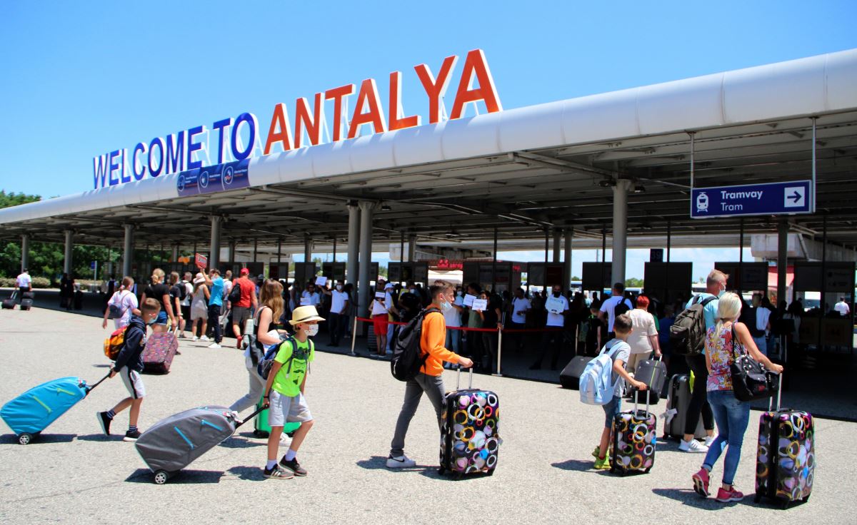 Antalya AYT Flughafen